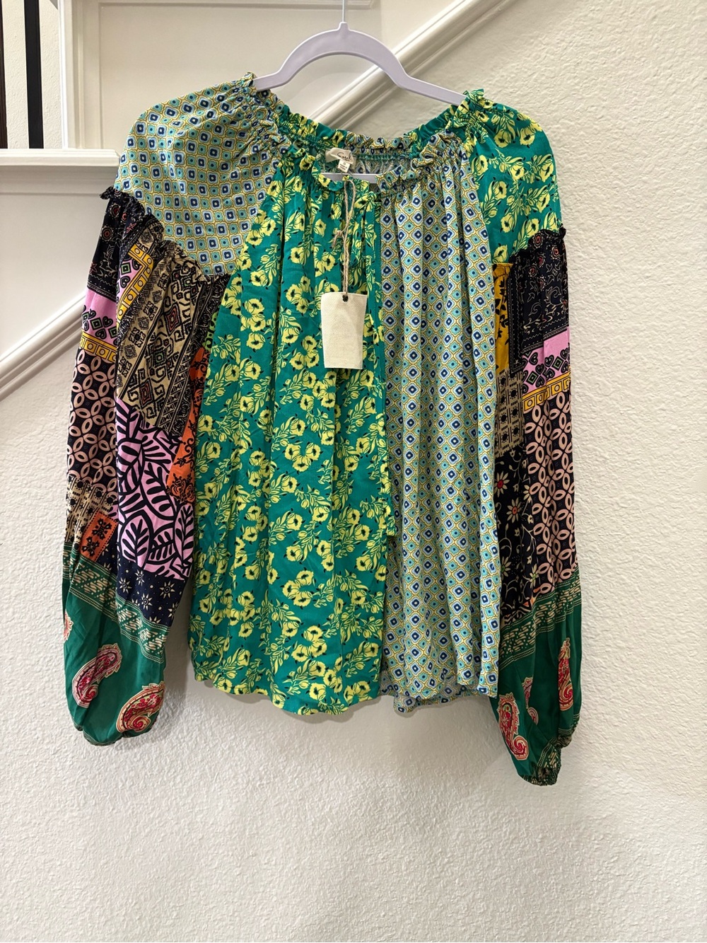 NWT Easel Floral Boho Blouse